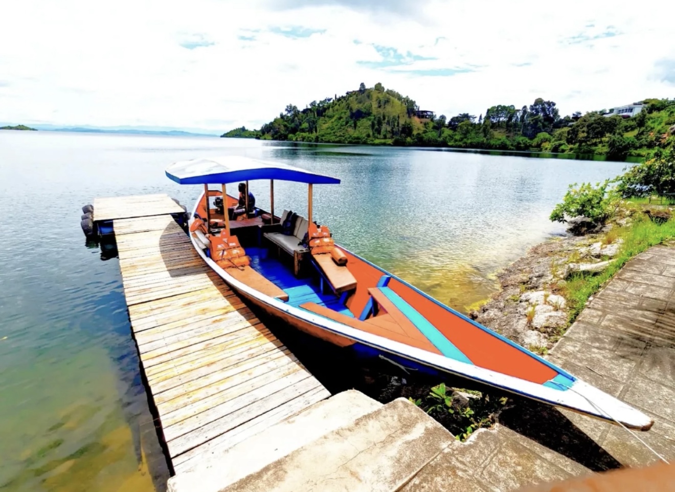 3-Day Gorilla Trekking Adventure, Lake Kivu & Volcanoes Experience